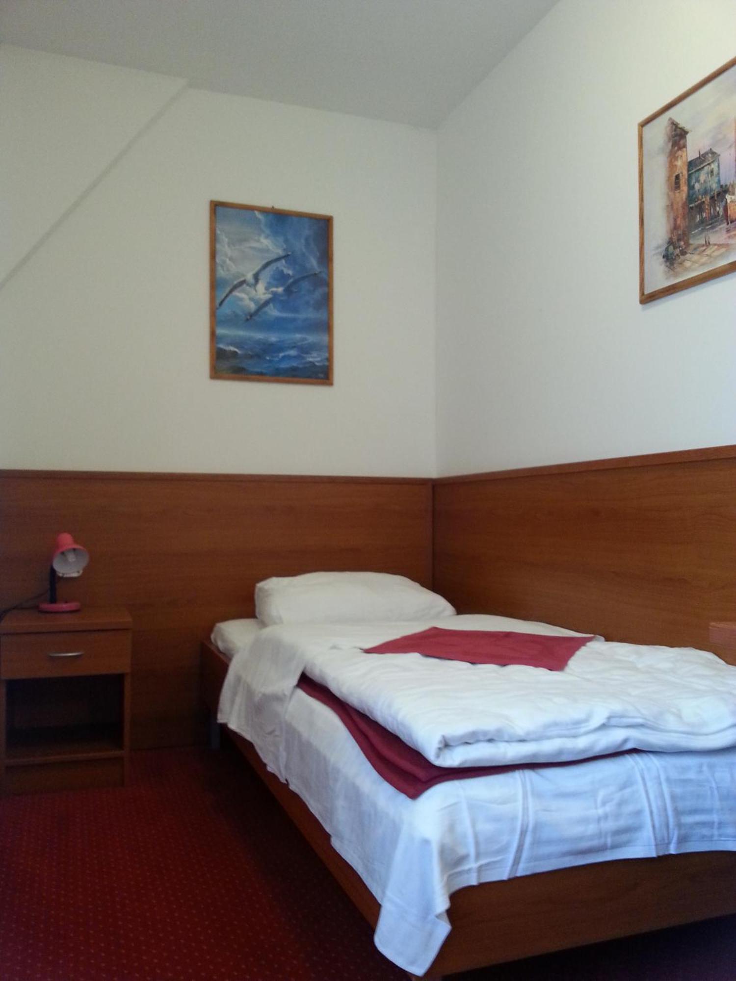 Hotel Mirni Kutak Otočac Zimmer foto